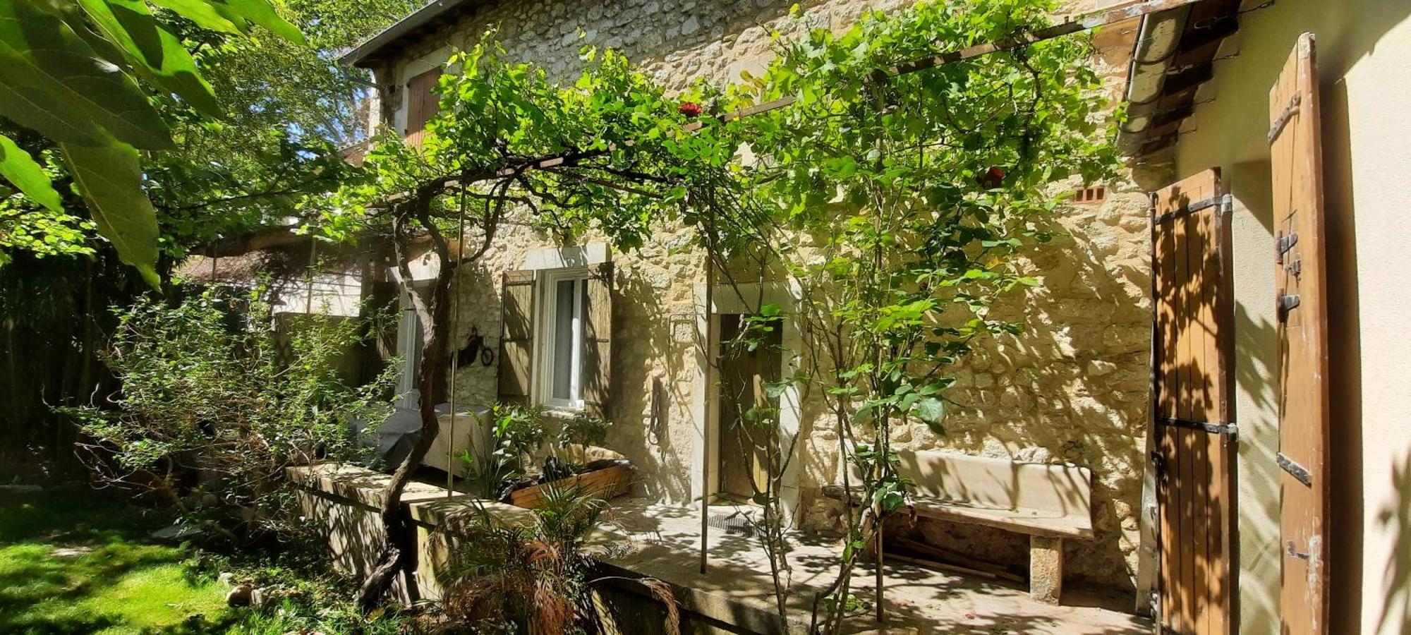 Maison Auguste R. *